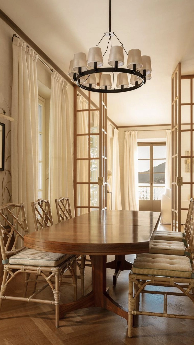 La sala da pranzo della villa dei Ferragnez