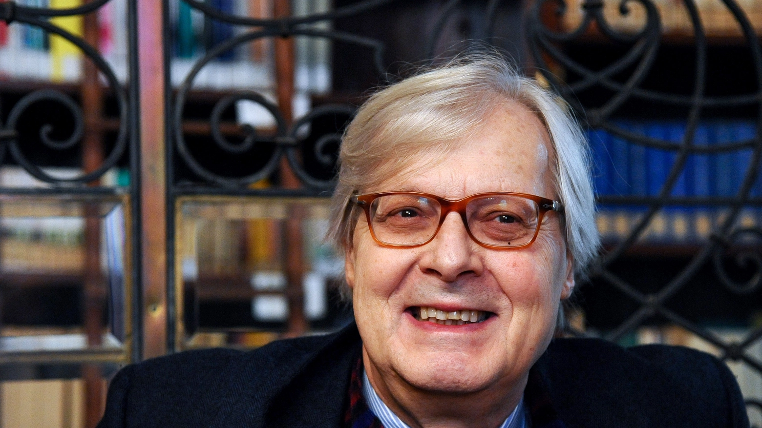 Vittorio Sgarbi conquista un seggio in Lombardia e annuncia: "Rifondo il Pci"
