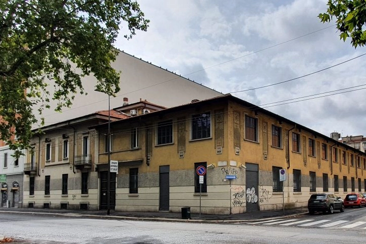 La palazzina all'incrocio tra viale Umbria e via Sigieri che verrà abbattuta