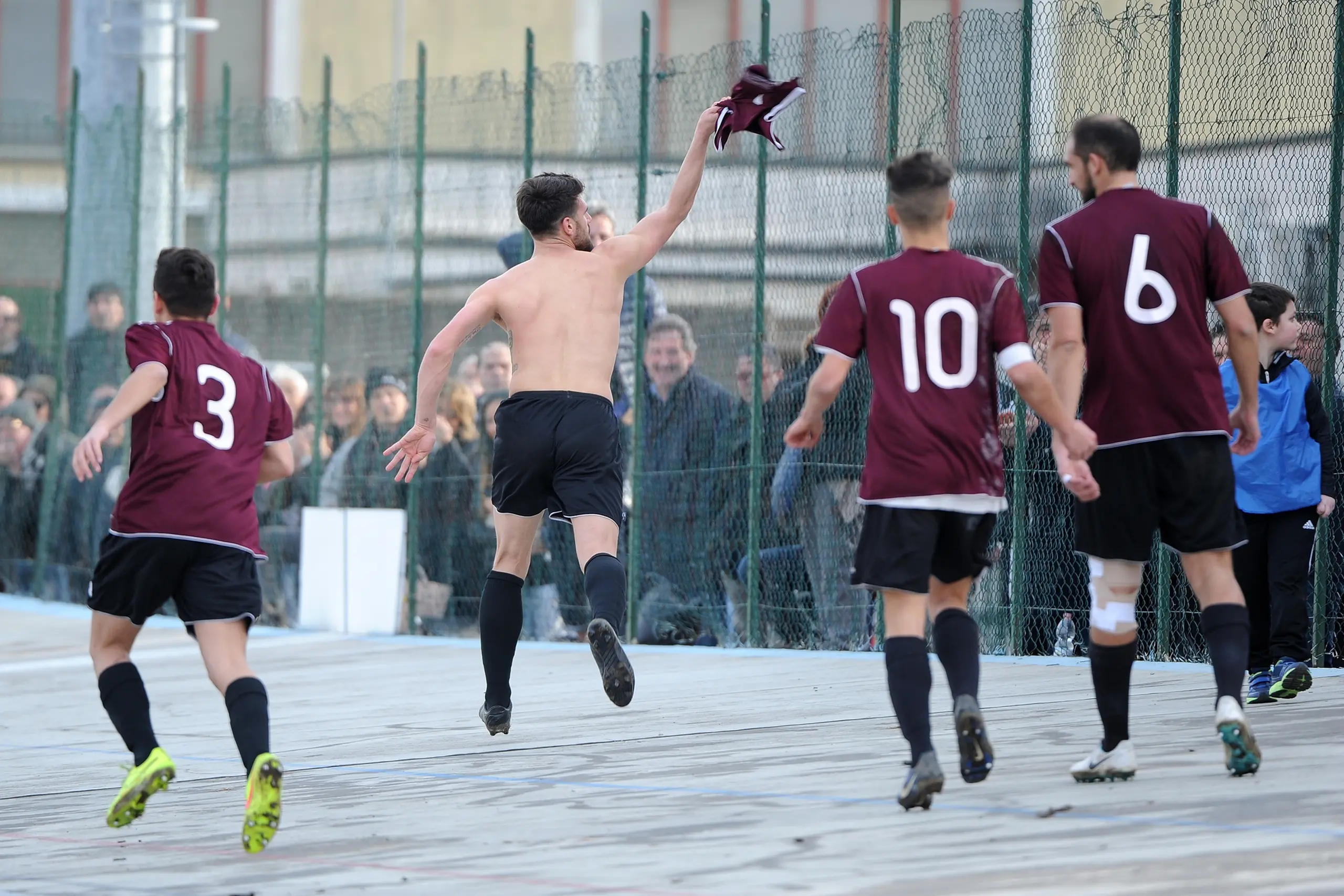 Calcio Eccellenza / La corazzata Bustese batte anche l'Arconatese
