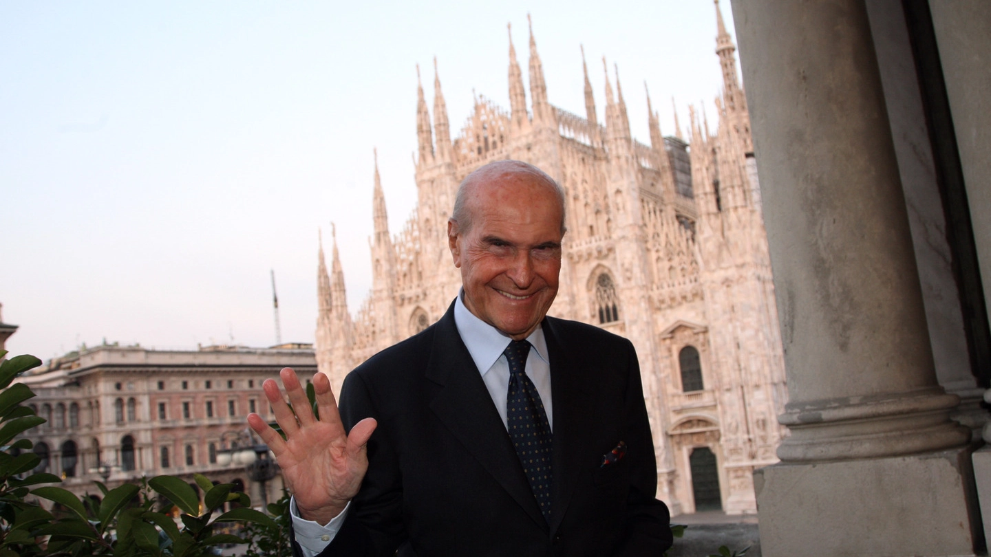 Umberto Veronesi, morto a Milano a 90 anni