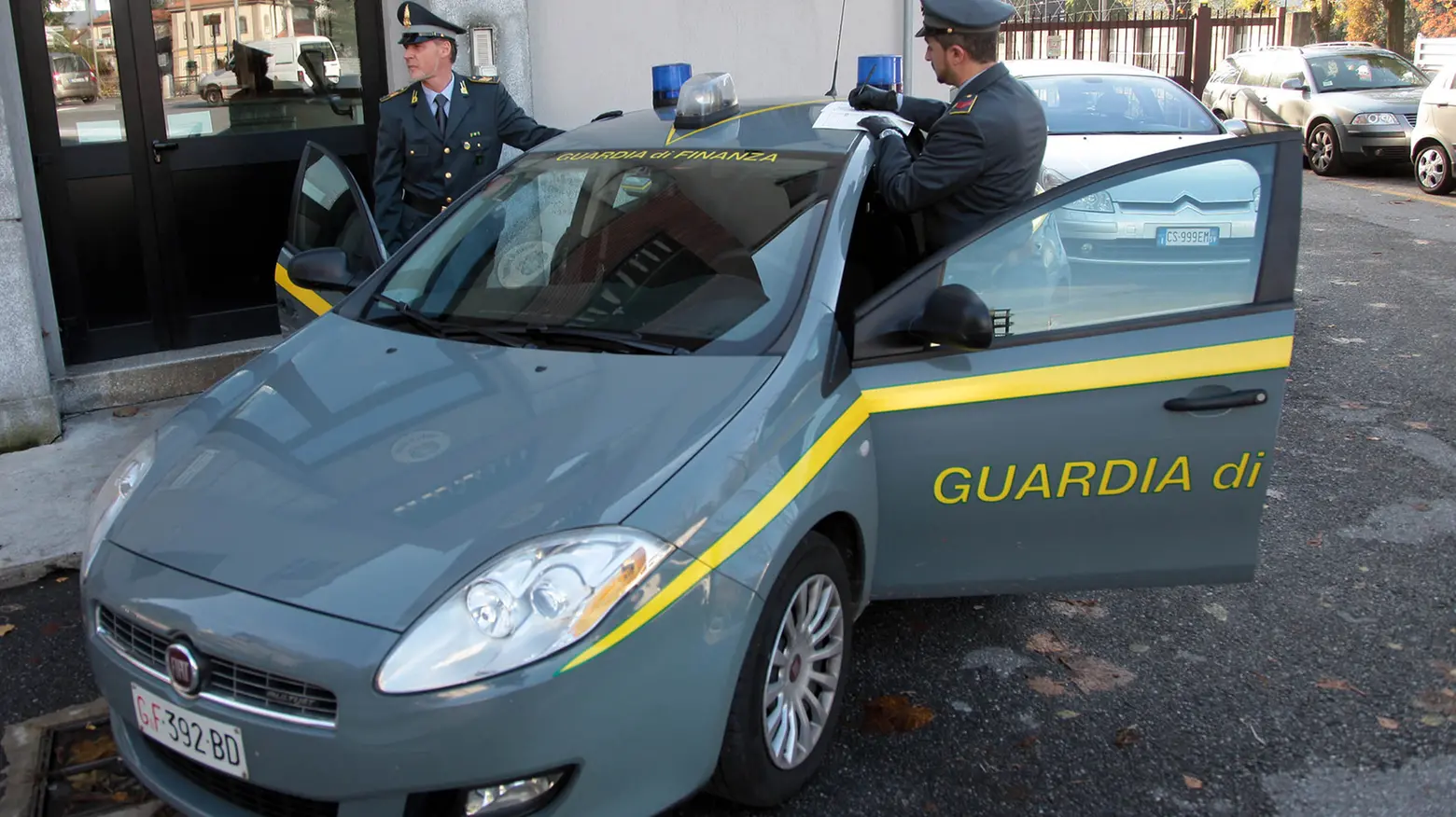 Operazione della Guardia di Finanza (Archivio) Operazione della Guardia di Finanza (Archivio)