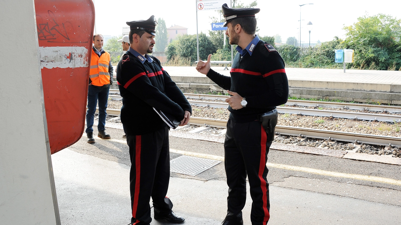 I carabinieri di Parabiago in stazione (foto d'archivio)