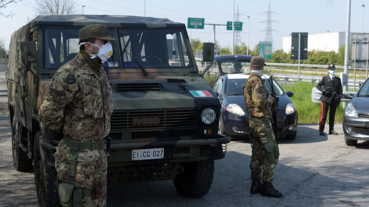 La presenza dei militari sulle strade di San Giuliano durante il primo periodo di lockdown