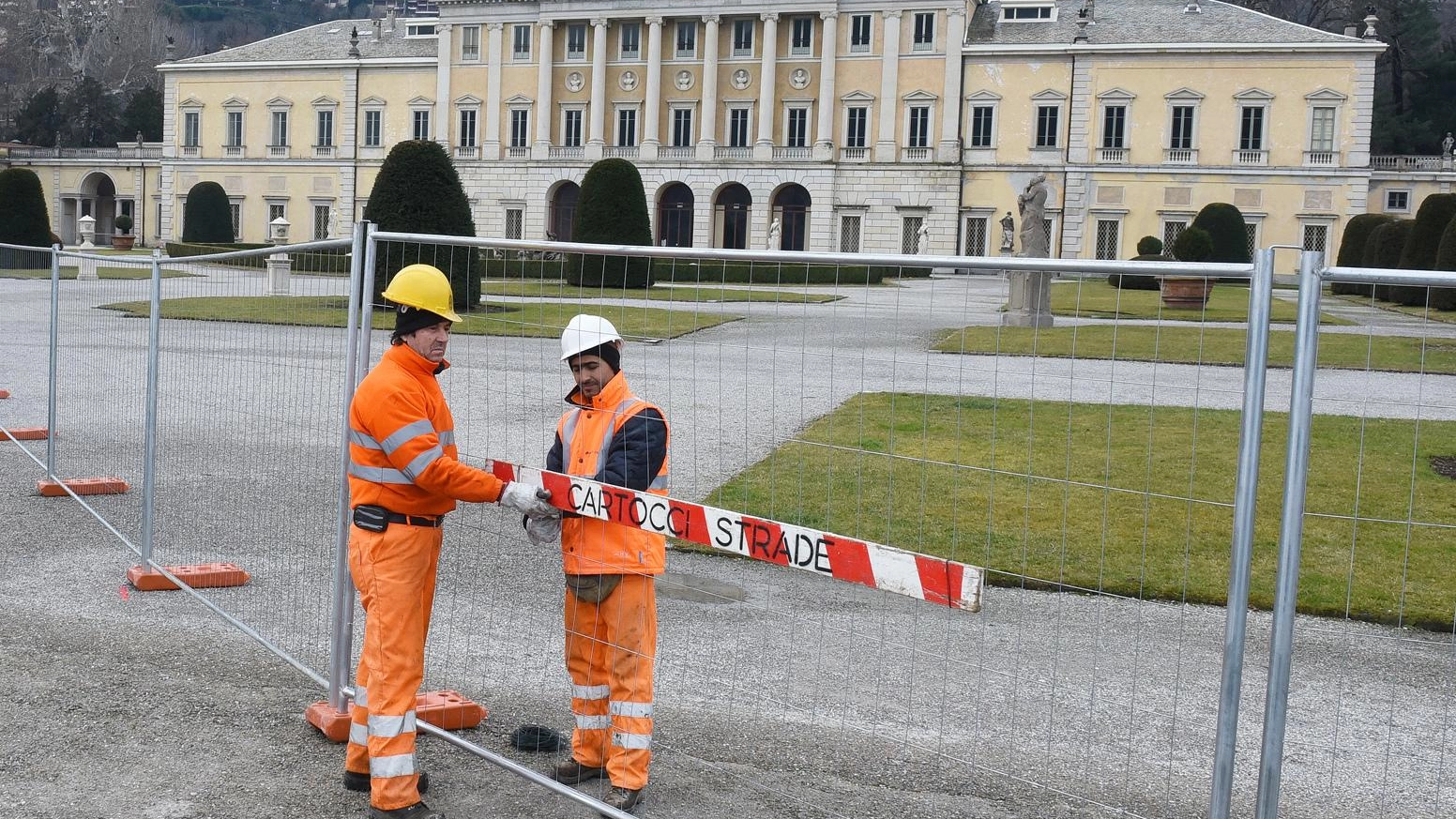 Cantiere a Villa Olmo. Al lavoro per sei mesi. Progetto da 11 milioni
