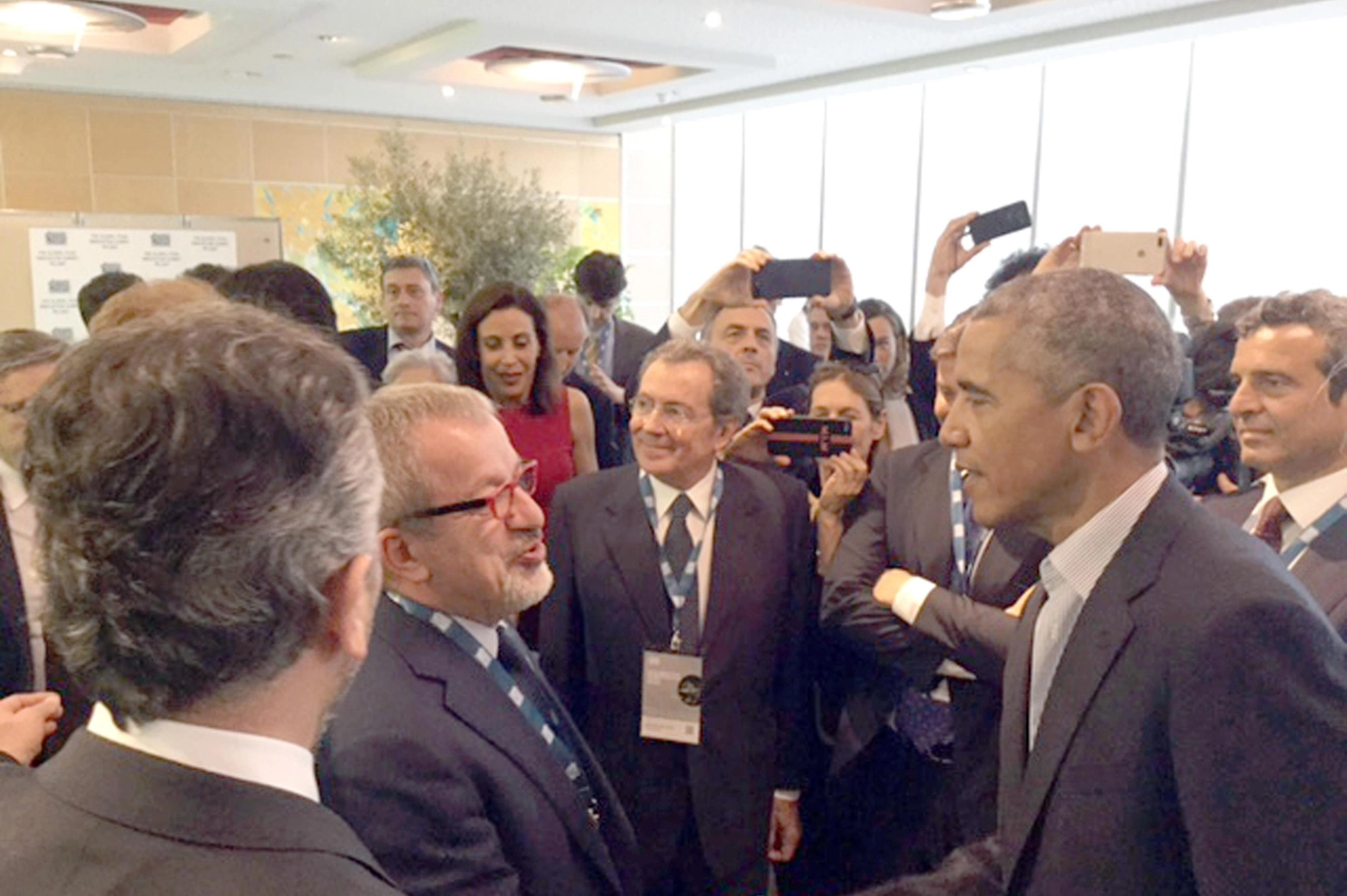 Il presidente Maroni con Barack Obama (Ansa)