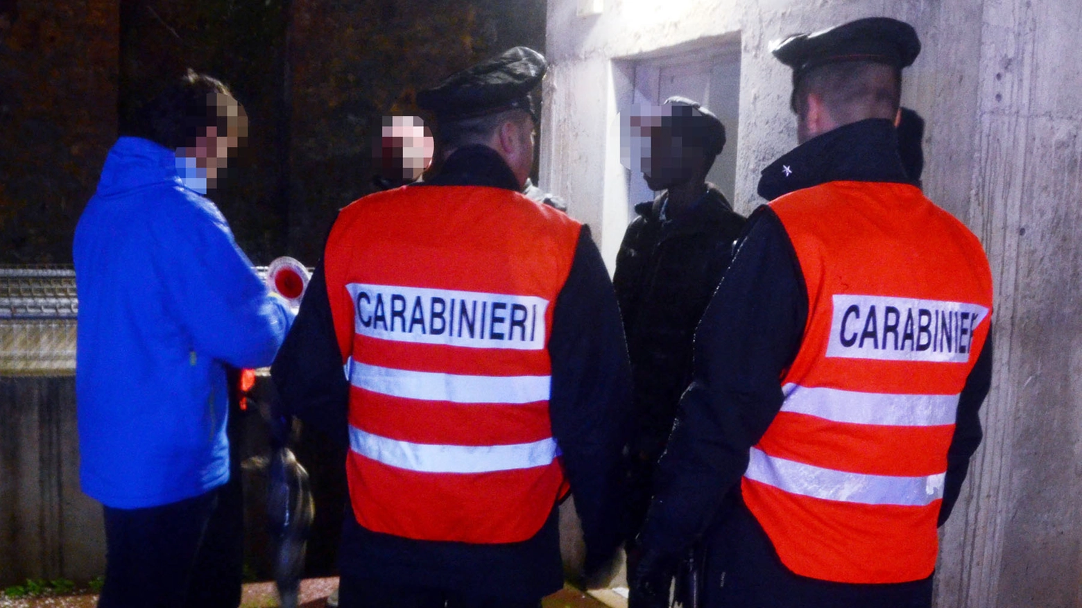 Nelle ricerche in campo anche i carabinieri (Cardini)