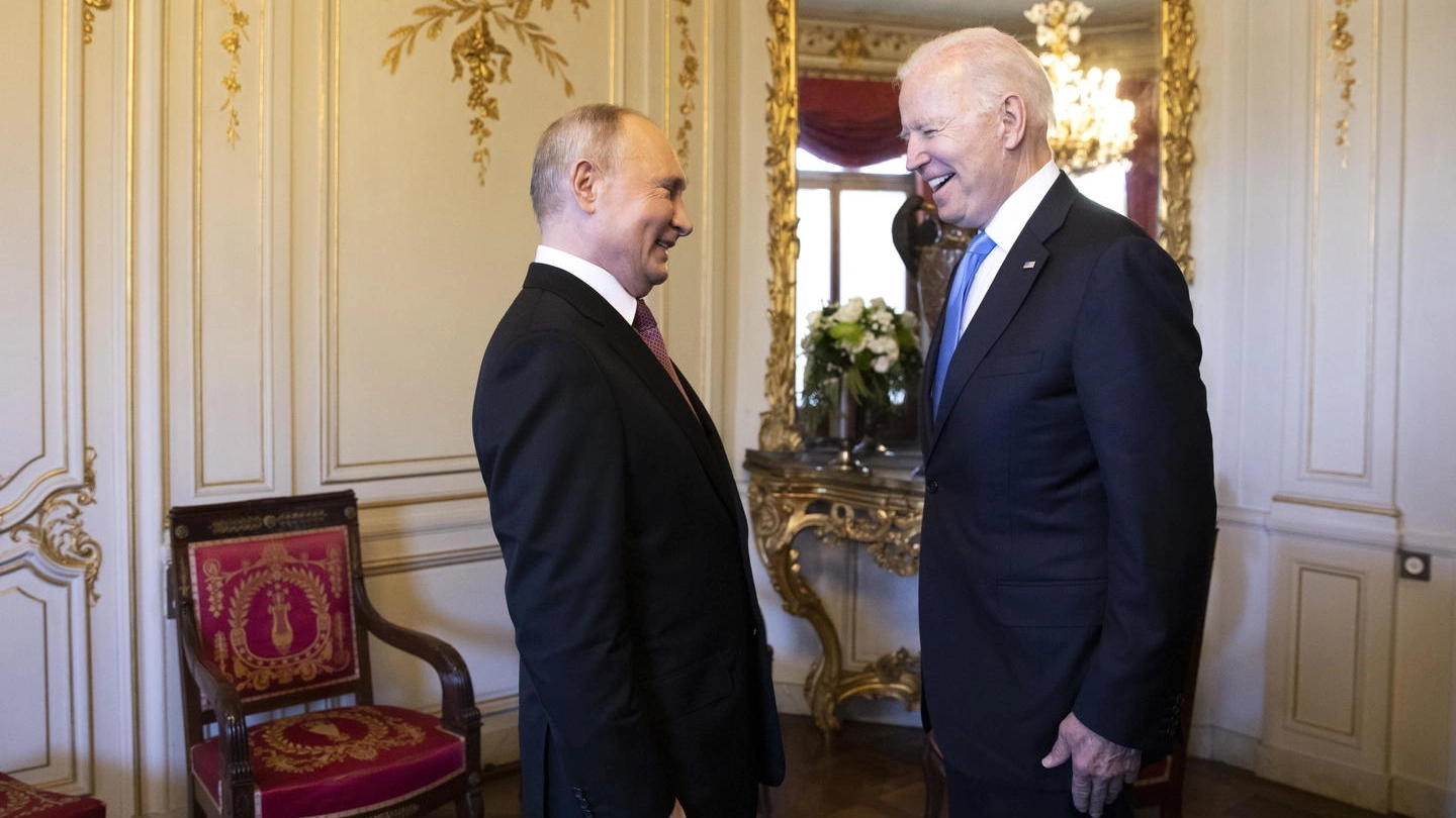 Putin e Biden, dopo gli insulti è quasi amore