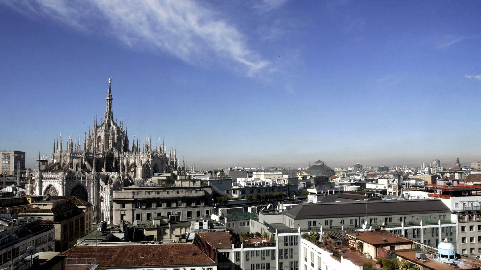 Un panorama di Milano (Archivio)