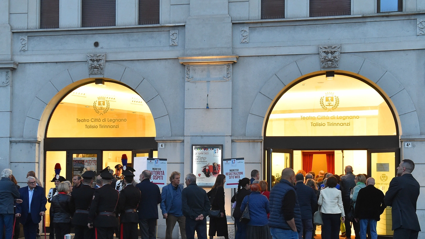 ll teatro “Città di Legnano-Tirinnanzi” ll teatro “Città di Legnano-Tirinnanzi”