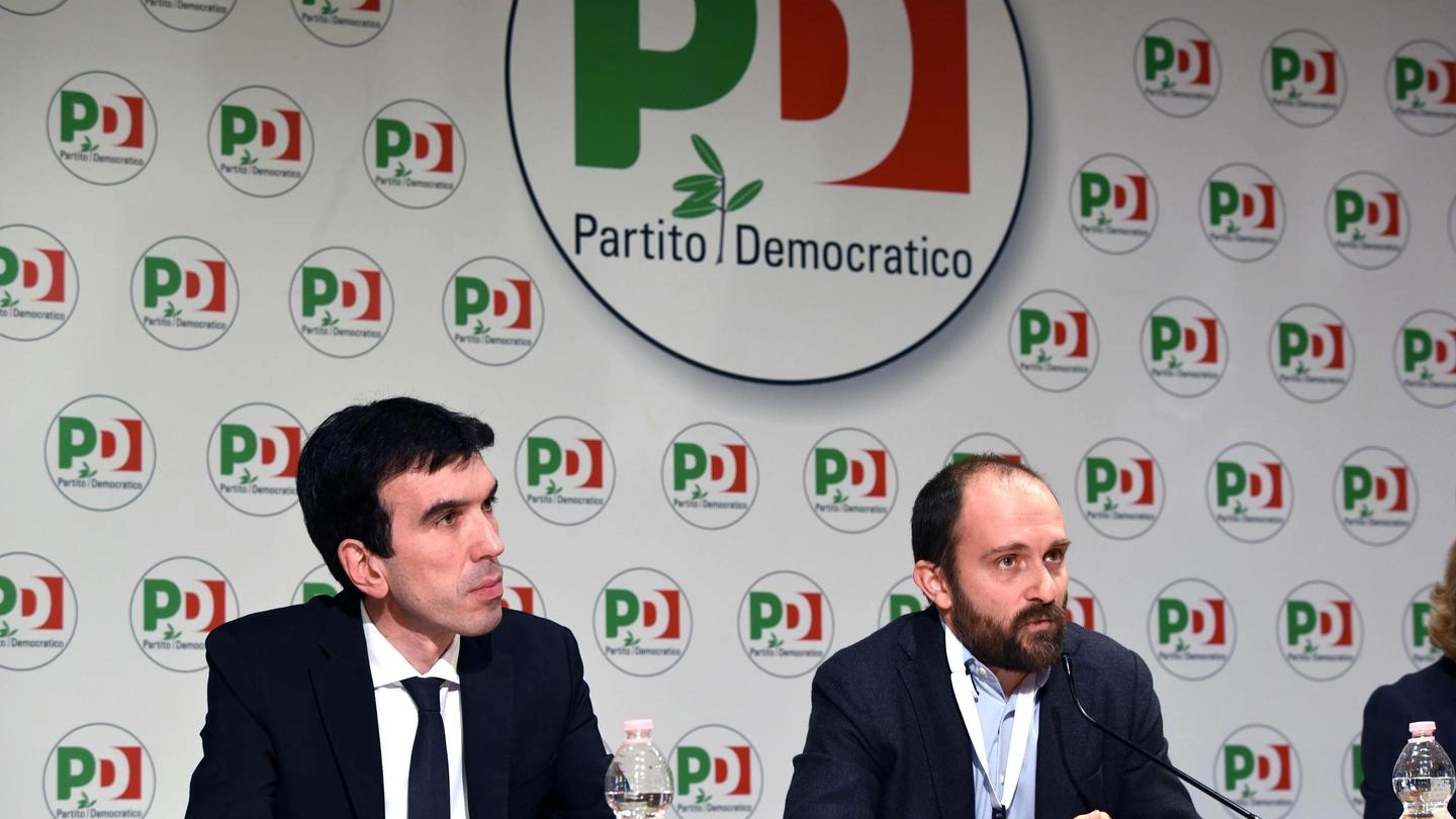 Maurizio Martina (a sinistra) e Matteo Orfini durante la direzione Pd (Ansa)