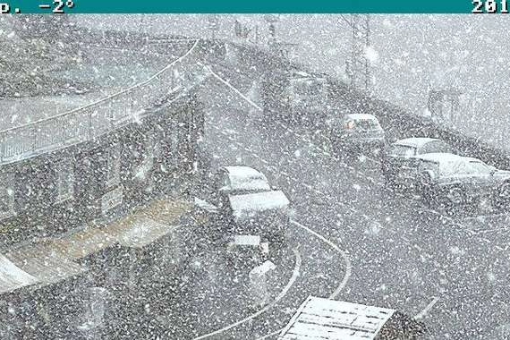 Neve a passo dello Stelvio (archivio)