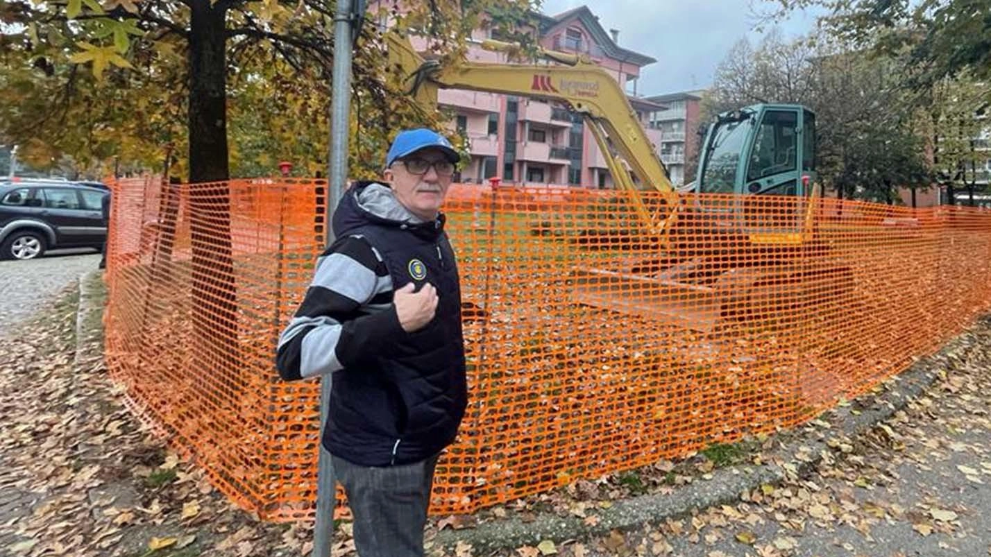 La petizione non ferma le ruspe in via Da Vinci La petizione non ferma le ruspe in via Da Vinci