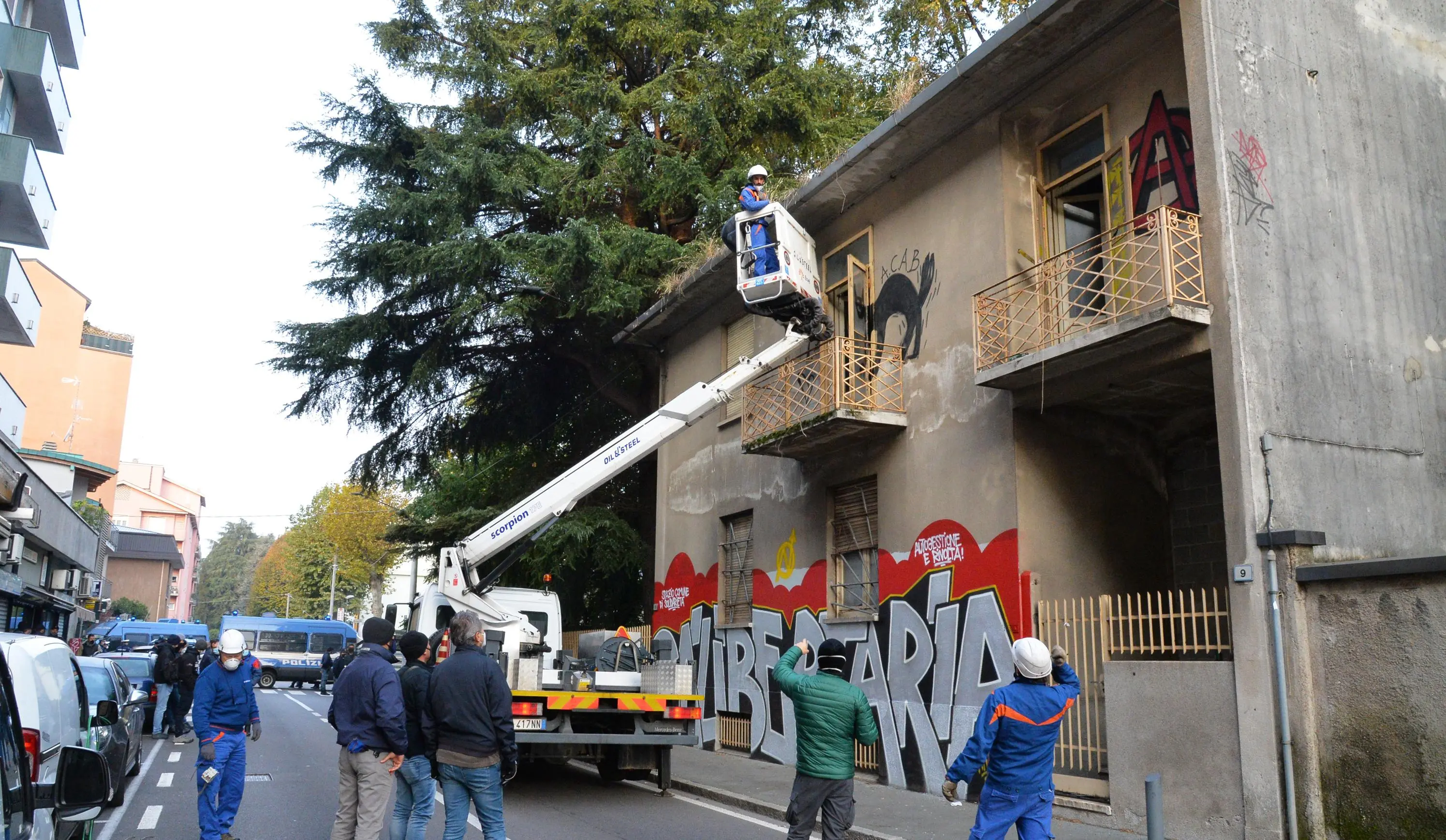 Ca’ Libertaria, è ormai Amarcord Giù l’ultimo rifugio degli anarchici