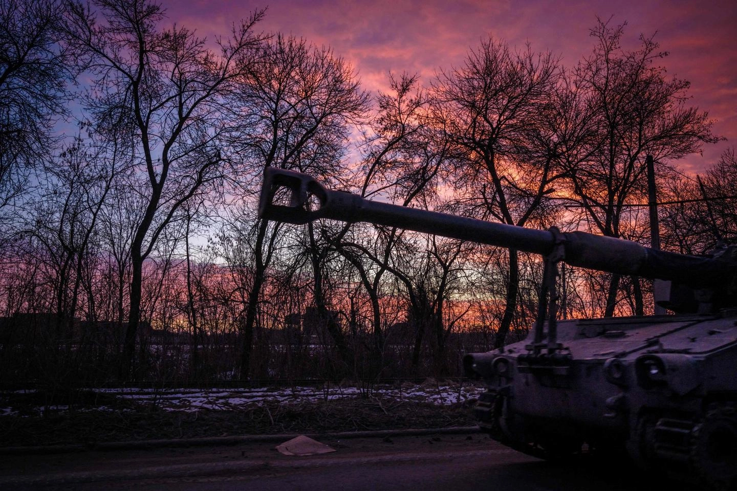 Un tank ucraino nella regione di Donetsk (Ansa)