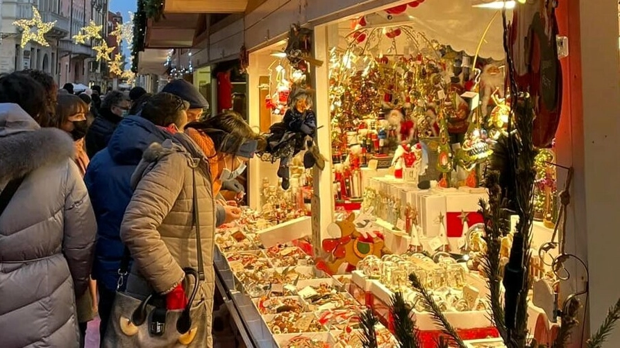 Anche mercatini solidati perfetti per trovare regali in vista del Natale
