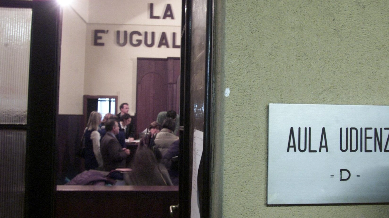 A processo i due tecnici  che hanno progettato e venduto il macchinario e la Silfa