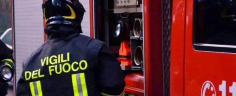 Fuga di gas in strada a Milano, evacuata anche una scuola