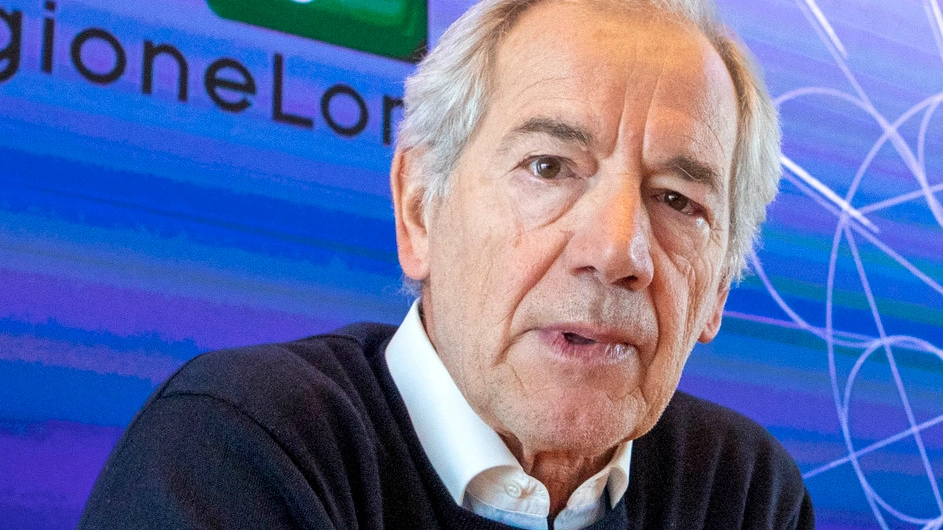 Lombardia, Bertolaso sui no vax: "Avrei fatto altre scelte. Tempi certi per gli esami"