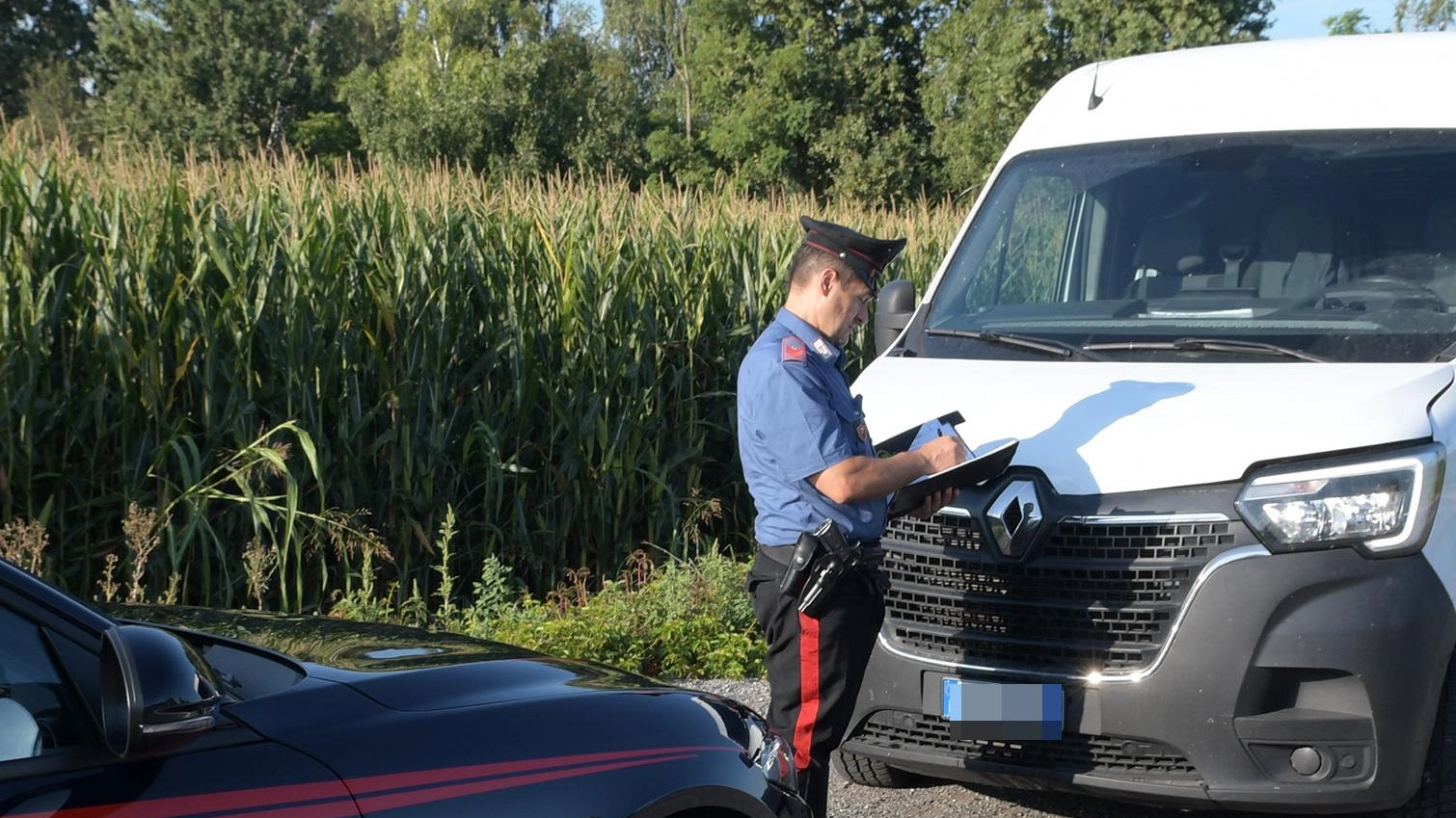 Incidente sulla Binasca Investita da un furgone Grave ragazza di 23 anni Incidente sulla Binasca Investita da un furgone Grave ragazza di 23 anni
