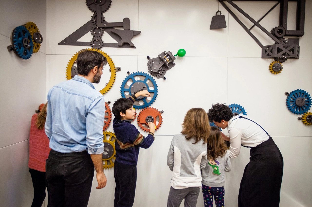 4) Laboratori al Museo Nazionale della Scienza e della Tecnologia