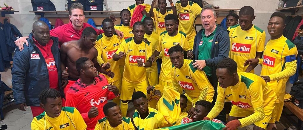 Il Centre National Brazzaville di Fabrizio Cesana si prepara per la finalissima della Viareggio Cup dopo aver sconfitto il Mavlon in semifinale. La partita sarà trasmessa in diretta su Rai Sport.