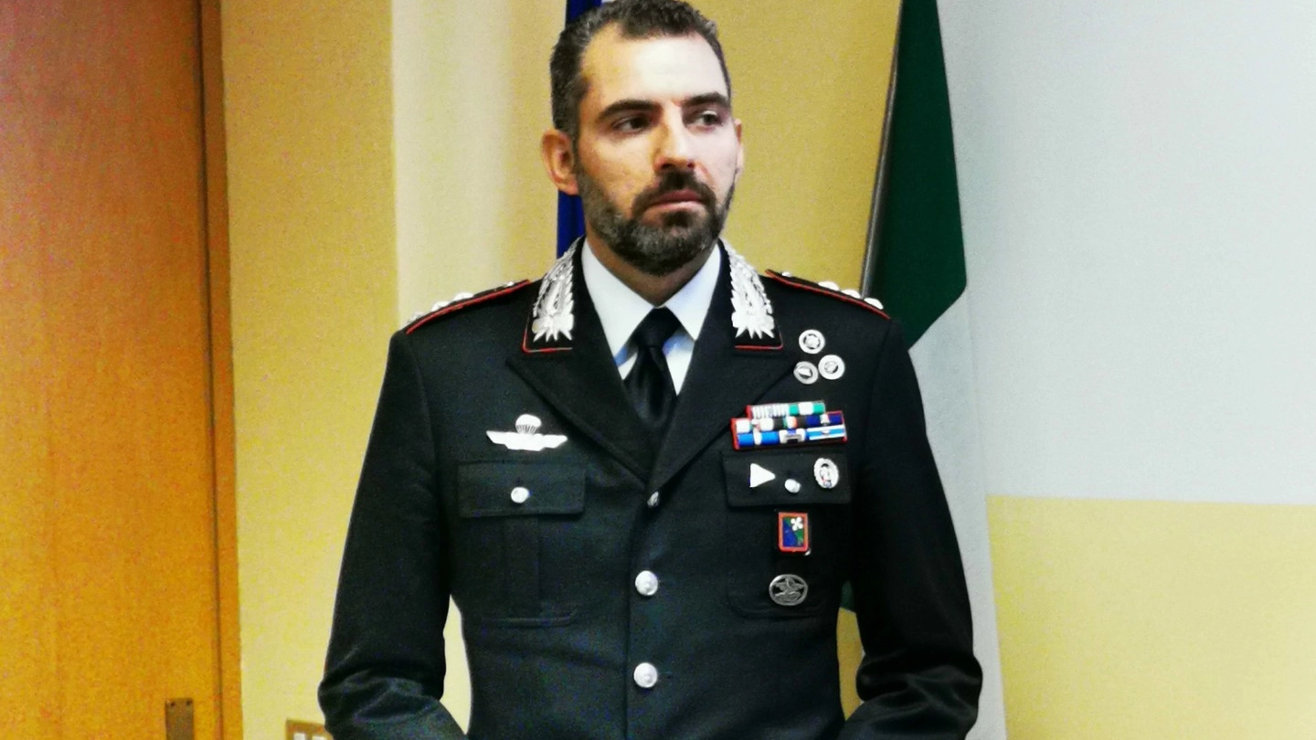 Il maggiore Nicola Leone, comandante della Compagnia carabinieri di Sondrio