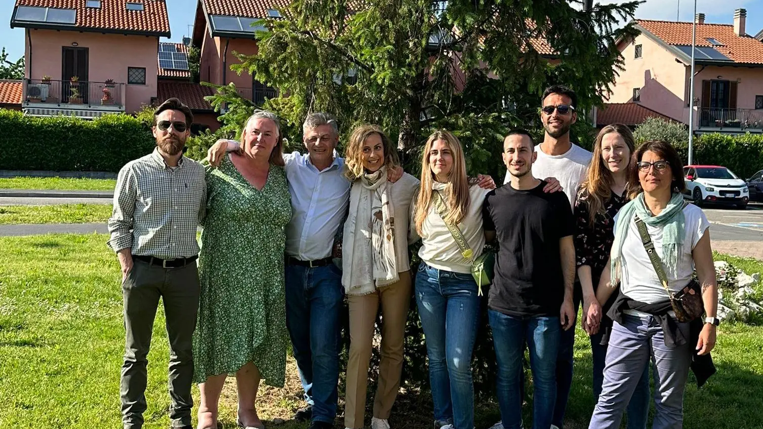 Bareggio, tutta a destra Per Linda Colombo altri cinque anni con la fascia tricolore Bareggio, tutta a destra Per Linda Colombo altri cinque anni con la fascia tricolore