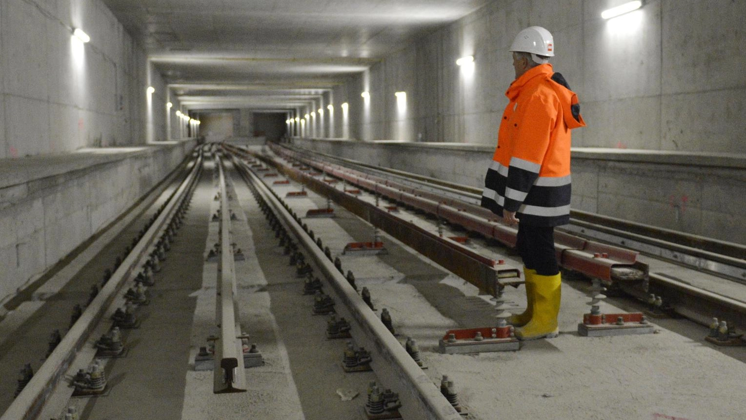 Metrò Ripartono i lavo ri per il prolungamento Metrò Ripartono i lavo ri per il prolungamento