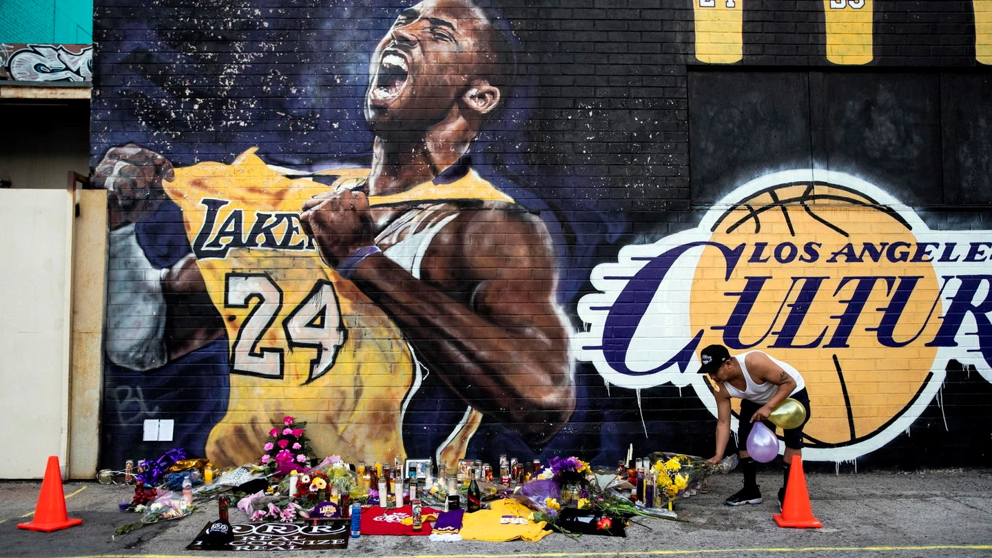 Un murale a Los Angeles in memoria di Kobe Bryant