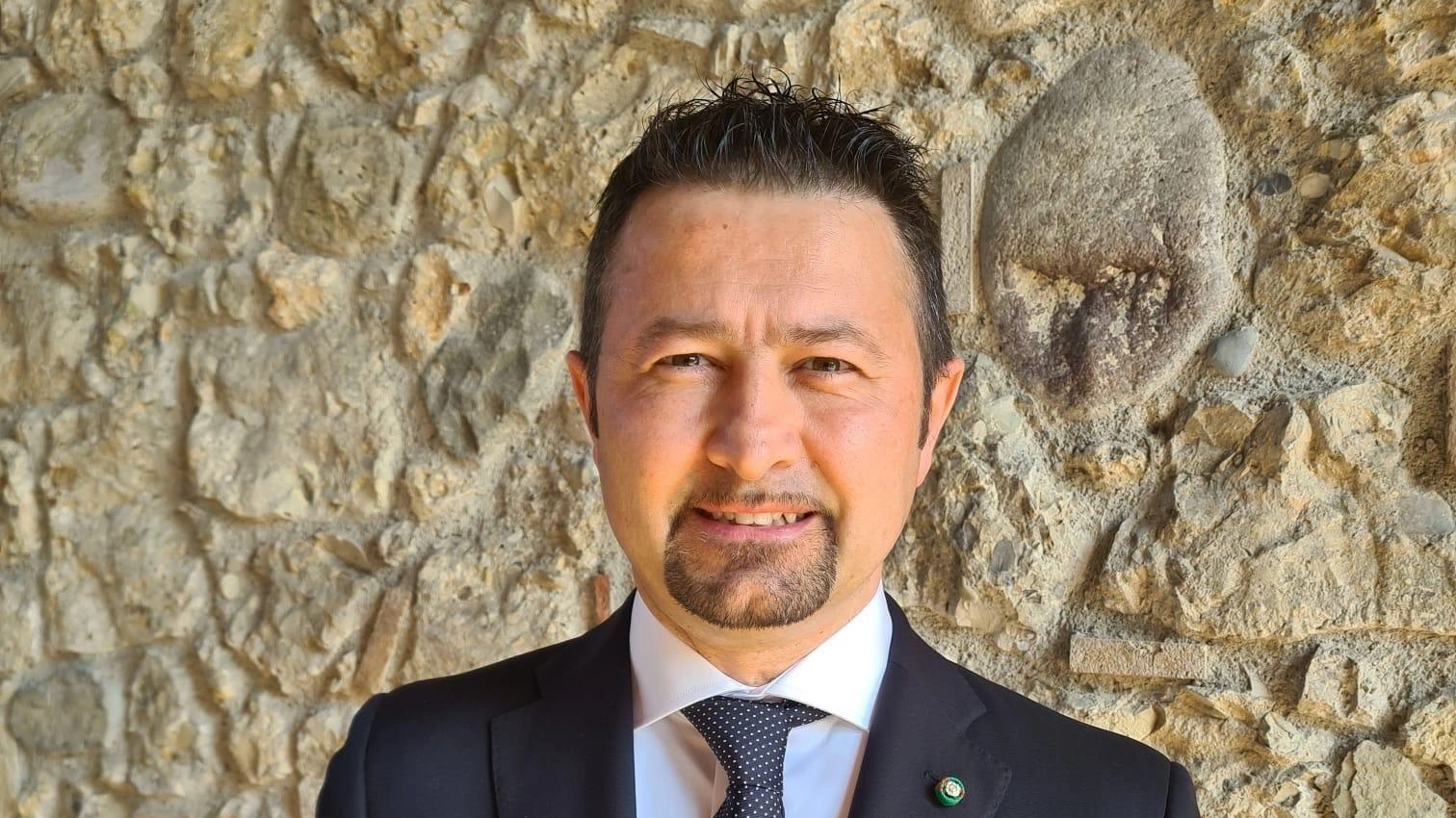 Sfregio alla cultura Cinque giovani francesi imbrattano gli affreschi Sfregio alla cultura Cinque giovani francesi imbrattano gli affreschi