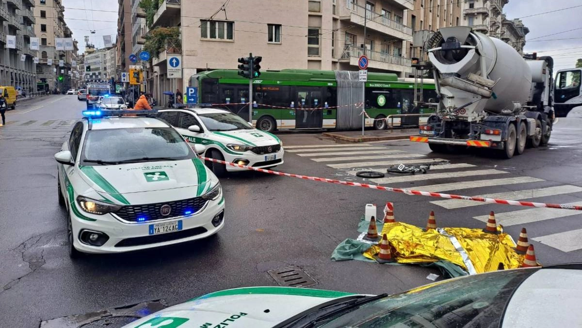 L'incidente in cui è morta, a 39 anni, la ciclista Cristina Scozia