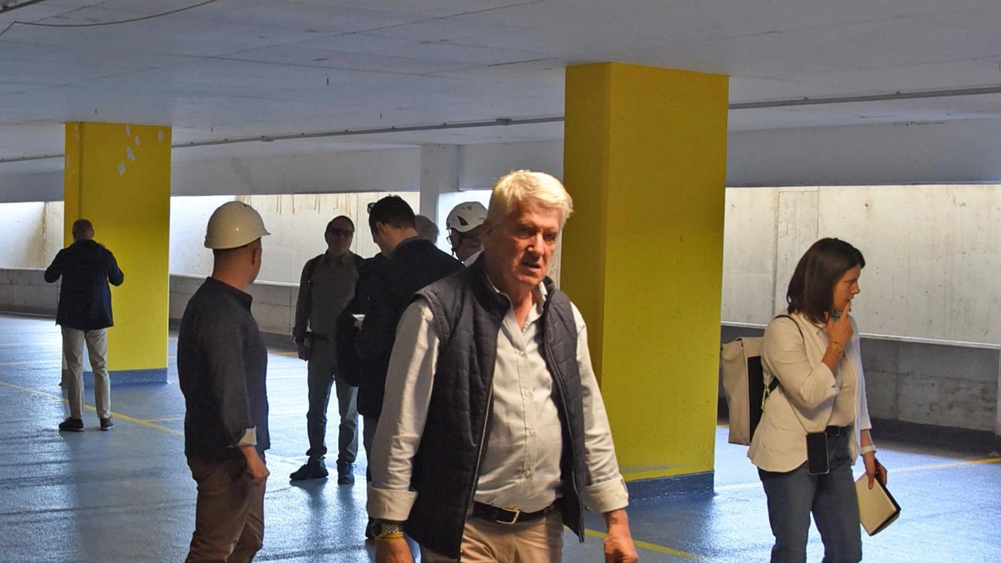 Via Fara. Dopo 15 anni il parcheggio