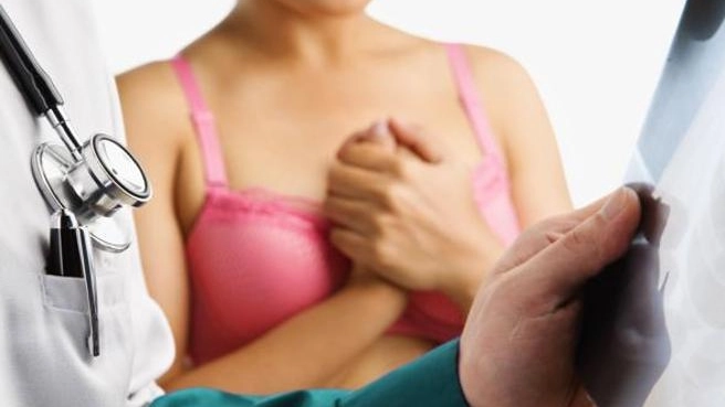Il tumore al seno resta la neoplasia più frequente tra le donne