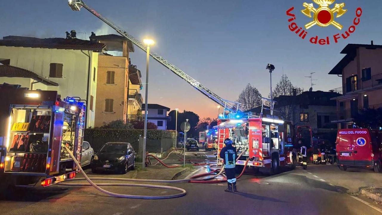 L’intervento dei vigili in via Iotti