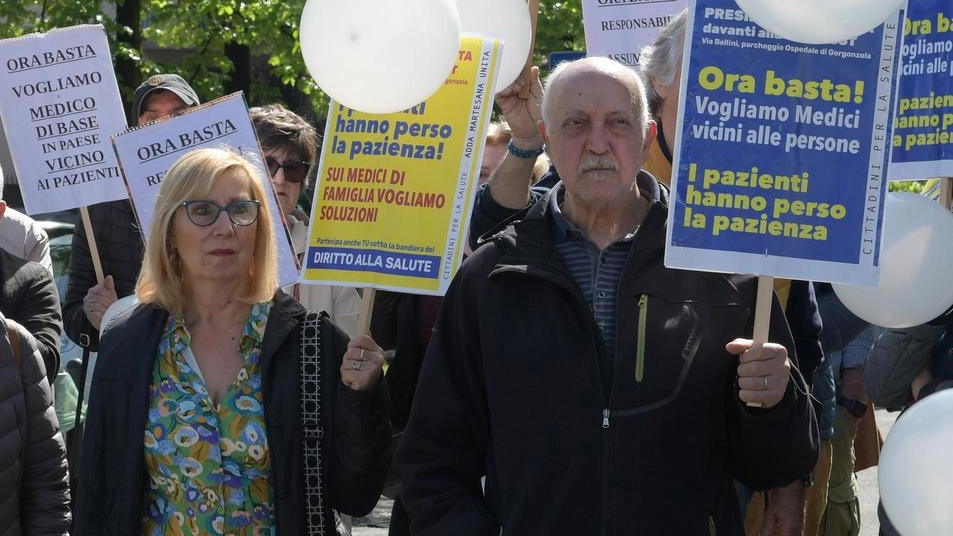 di Monica Autunno BUSSERO Lascia per motivi di salute un altro storico medico di famiglia, altri 1.500 pazienti "a spasso". Bussero... di Monica Autunno BUSSERO Lascia per motivi di salute un altro storico medico di famiglia, altri 1.500 pazienti "a spasso". Bussero...