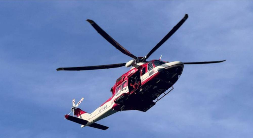 Papà annega nel lago di Como per salvare i due figli: le ricerche proseguono a oltranza Papà annega nel lago di Como per salvare i due figli: le ricerche proseguono a oltranza