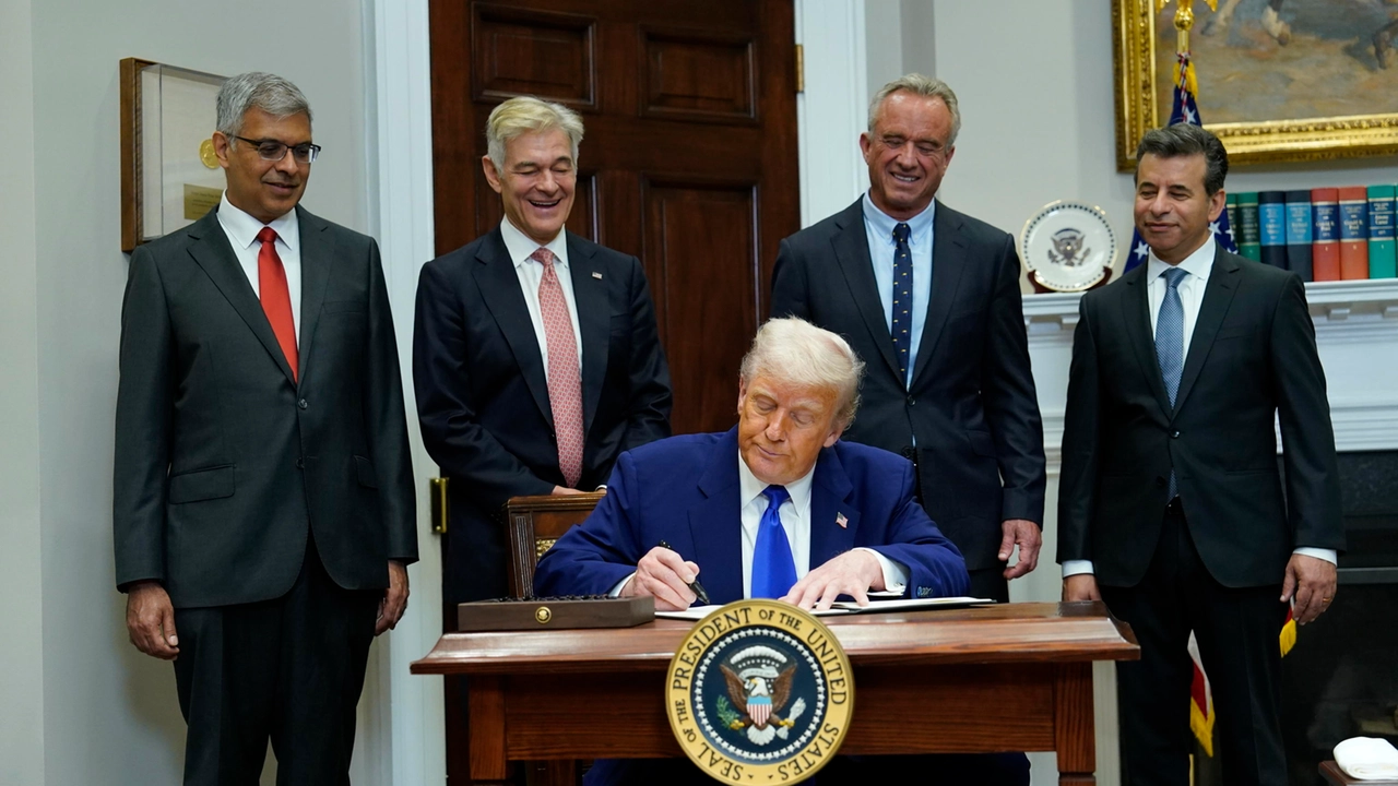 L’ordine esecutivo firmato da Donald Trump sulle prescrizioni di farmaci il 12 maggio L’ordine esecutivo firmato da Donald Trump sulle prescrizioni di farmaci il 12 maggio