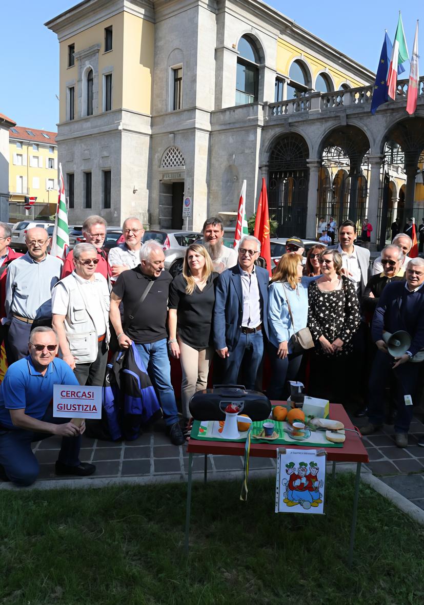 Protesta alla vecchia Bames: "Vogliono cancellare il processo". Ex dipendenti sul piede di guerra Protesta alla vecchia Bames: "Vogliono cancellare il processo". Ex dipendenti sul piede di guerra