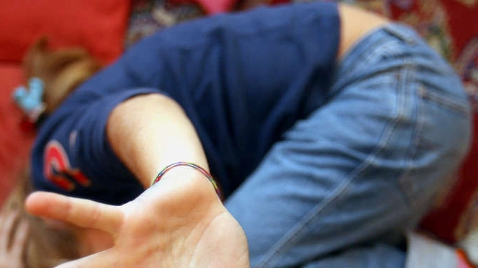 Le attenzioni morbose nei confronti della ragazza sarebbero avvenute per diversi anni fino al 2020