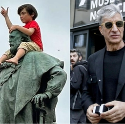 Maurizio Cattelan, provocazione d’arte (e choc): dai fantocci impiccati a Milano al bambino con la ‘pistola’ sulle spalle di Garibaldi a Bergamo