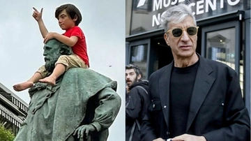Maurizio Cattelan, provocazione d’arte (e choc): dai fantocci impiccati a Milano al bambino con la ‘pistola’ sulle spalle di Garibaldi a Bergamo