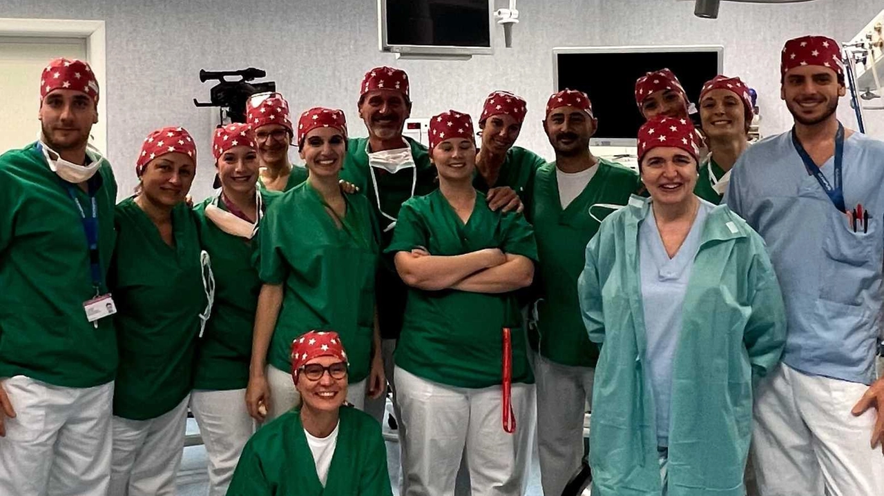 L’équipe di Chirurgia dell’ospedale di Legnano, ha eseguito tre interventi Il congresso mondiale, dedicato all’apparato digerente, è stato trasmesso live L’équipe di Chirurgia dell’ospedale di Legnano, ha eseguito tre interventi Il congresso mondiale, dedicato all’apparato digerente, è stato trasmesso live