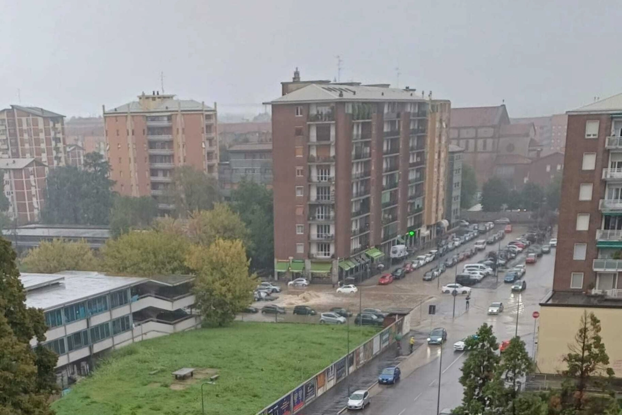 Il Seveso esondato a Niguarda