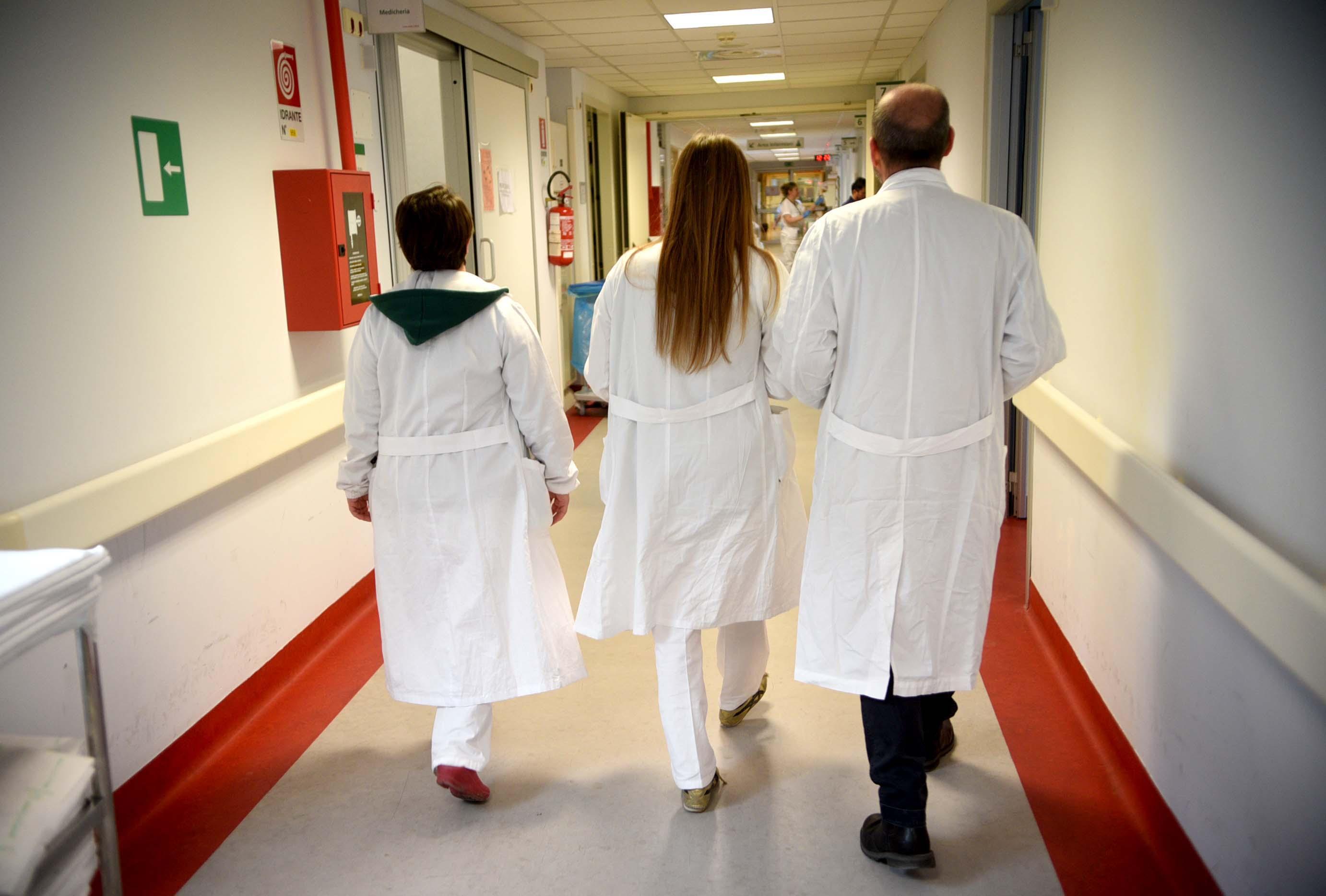 sanità il 57 dei medici in lombardia è insoddisfatto e il 27 vorrebbe lasciare l incubo burocrazia e cause legali da Ilgiorno.it sanità il 57 dei medici in lombardia è insoddisfatto e il 27 vorrebbe lasciare l incubo burocrazia e cause legali