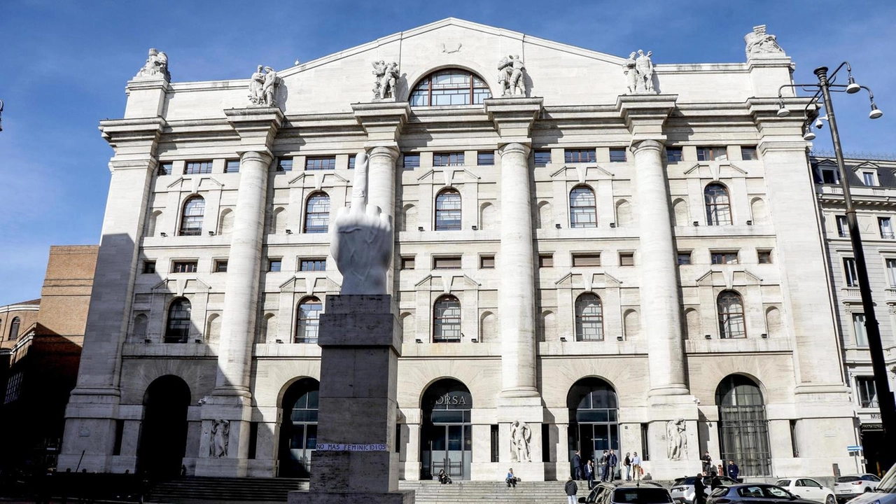 Borsa: Milano apre in leggero rialzo, Ftse Mib +0,16%