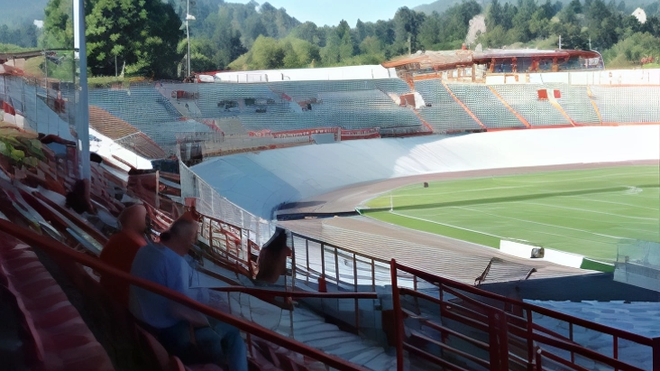 Il Comune di Varese ripubblica l'avviso per la riqualificazione dello stadio Franco Ossola dopo la Soprintendenza ha ritirato il suggerimento di includere un velodromo permanente, affermando che non riveste interesse culturale. Il Comune di Varese ripubblica l'avviso per la riqualificazione dello stadio Franco Ossola dopo la Soprintendenza ha ritirato il suggerimento di includere un velodromo permanente, affermando che non riveste interesse culturale.