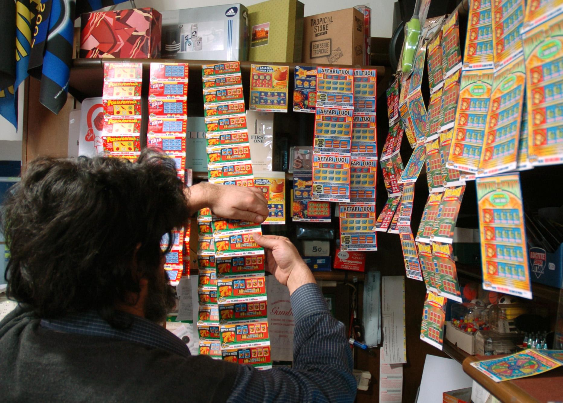 Lotterie e scommesse: la Lombardia è la regione che spende di più Lotterie e scommesse: la Lombardia è la regione che spende di più