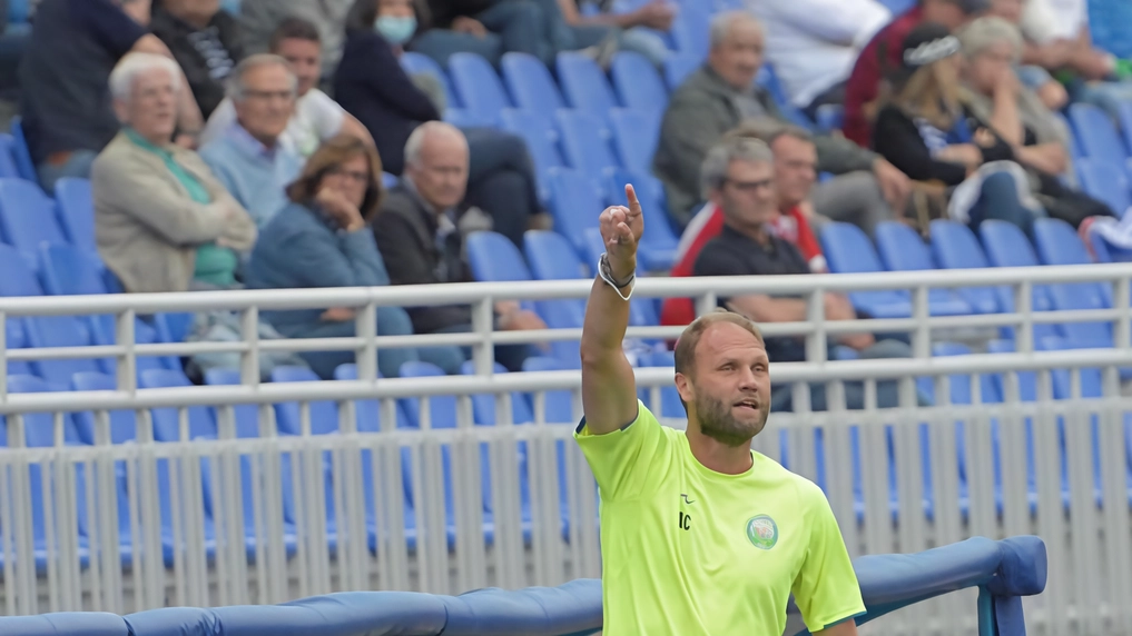 Il Varese Calcio presenta Andrea Ciceri e Alessio Battaglino per rilanciare la squadra verso la Lega Pro. Il Varese Calcio presenta Andrea Ciceri e Alessio Battaglino per rilanciare la squadra verso la Lega Pro.