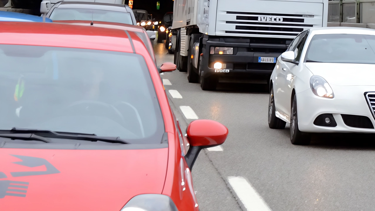 Si oppone allo spostamento del traffico pesante sulle vie del paese il comitato “Cittadini per la mobilità sicura”, nato...